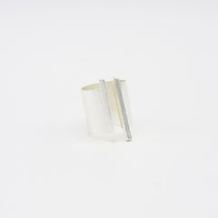 Anillo Doble Barra Plateado - Bambú Rosa Joyas y Accesorios