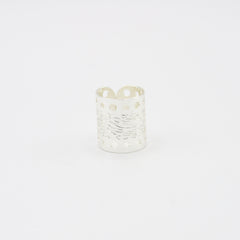 Anillo Cebra Grabado Plateado - Bambú Rosa Joyas y Accesorios