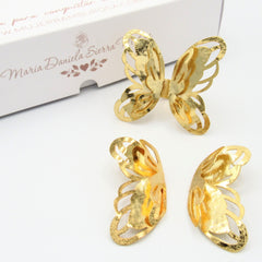 Set Anillo Y Aretes Pose De Mariposa Dorada - Bambú Rosa Joyas y Accesorios