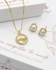 Set Collar y Aretes "Mom" Nacar Dorado