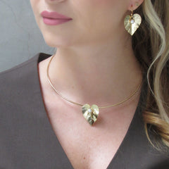 Set Collar Aro Y Aretes Ganchos Hoja Anturio Perla Dorado