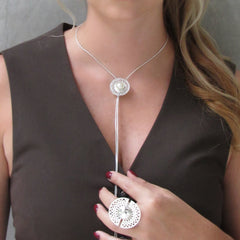 Collar Corbatin Semilla Perla Plateado