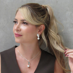 Set Collar Y Aretes Hoja Perla Plateado