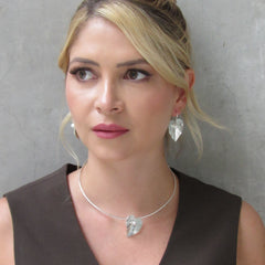 Set Collar Aro Y Aretes Ganchos Hoja Anturio Perla Plateado