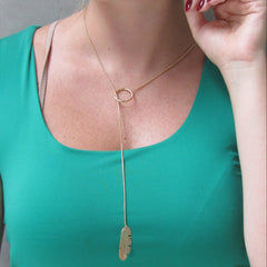 Collar Corbatin Hoja de Platano Dorado