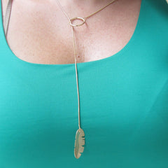 Collar Corbatin Hoja de Platano Dorado