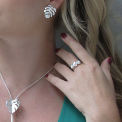 Anillo Triple Perla Espiral Plateado Madres