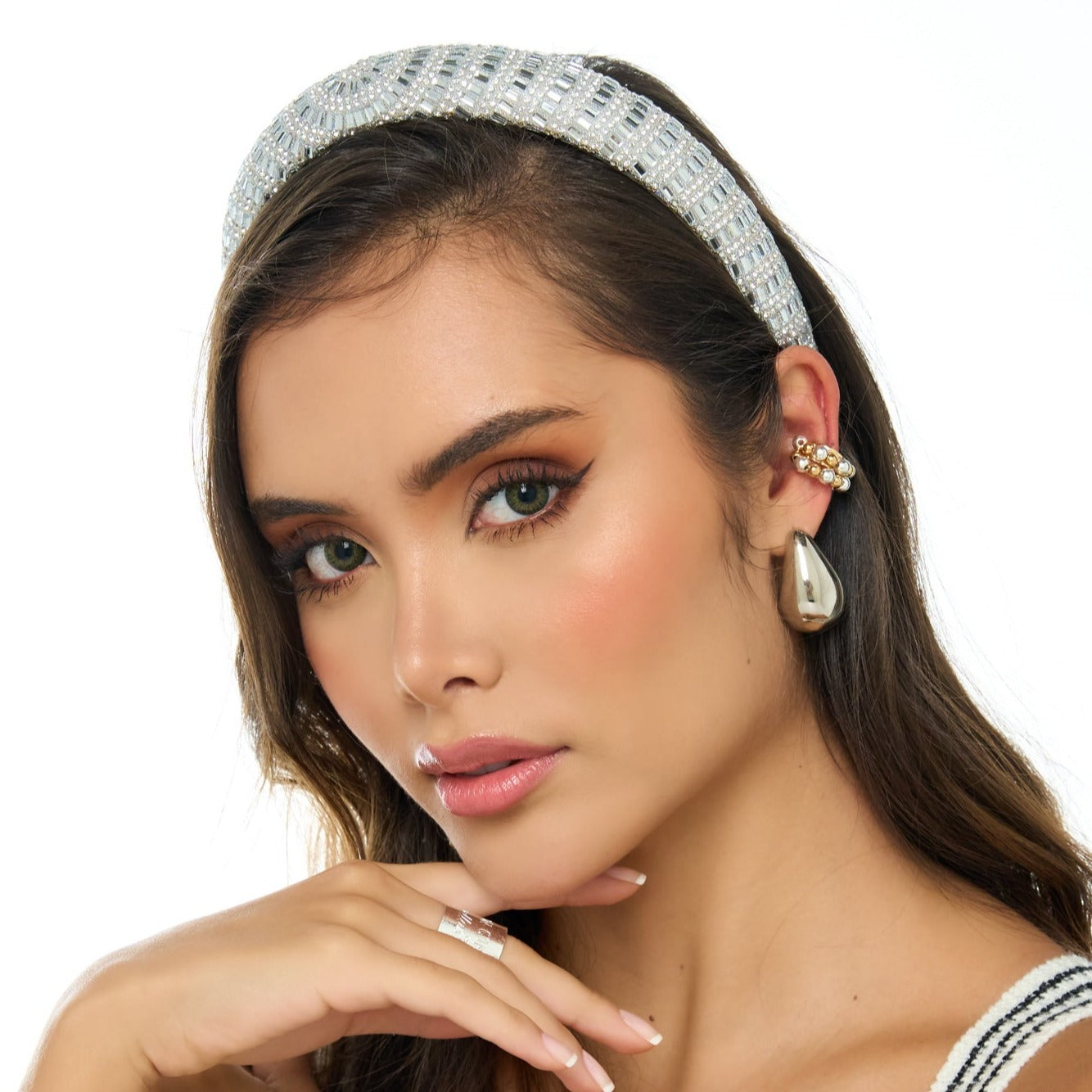 Diadema Cristales Visos Plateada - Bambú Rosa Joyas y Accesorios