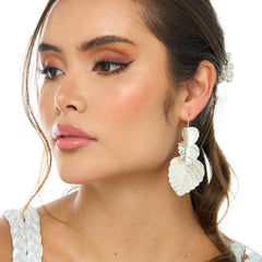 Aretes Gancho Triple Hojas Plateadas