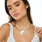 Collar Aro Flor Perla Primavera Plateado - Bambú Rosa Joyas y Accesorios