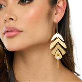 Aretes Ganchos Hoja Articulada Perla Dorados