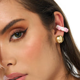 Earcuff Trenzado Blanco Flores Arcilla