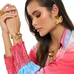 Aretes Gancho Mariposas Musa Doradas