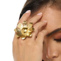 Anillo Flor Margarita Musa Dorado