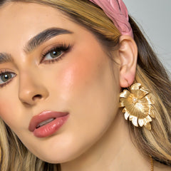 Aretes Gancho Hoja Perla Conexión Dorado