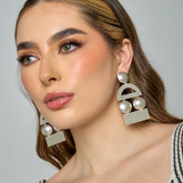 Aretes Geometricos Rectángulo Y Círculo Plateado