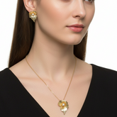 Set Collar y Aretes Media Hoja y perlas Dorado