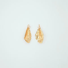 Aretes Gancho Rama Perla Pistilos Dorados - Bambú Rosa Joyas y Accesorios