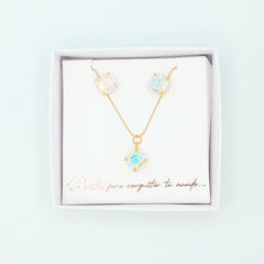 Set Collar Y Aretes Cristal Cuadro Dorado-Blanco - Bambú Rosa Joyas y Accesorios