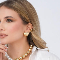 Ear Cuff Corazones Gota Dorado