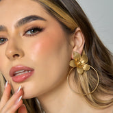 Aretes Flor Y Aro Conexión Dorado