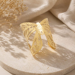Pulsera Brazalete Mariposa Calada Silueta Dorado - Bambú Rosa Joyas y Accesorios