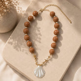 Maxi Collar Ábaco Café Concha y Estrellas Nacár Dorado Aura