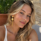 Aretes Doble Esferas Cadenas Dorados - Bambú Rosa Joyas y Accesorios