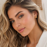 Aretes Topos Nudo Dorada - Bambú Rosa Joyas y Accesorios
