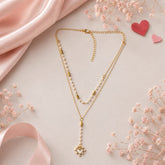 Collar Doble Corbatin En perlas Dije Corazón Dorado Amaré