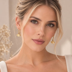 Aretes Candongas Cuadradas Abanico Doradas Musa - Bambú Rosa Joyas y Accesorios