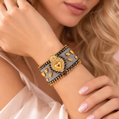 Pulsera Ancha Tejida Plateada-Dorada Con dijes surtidos en Macrame Amore