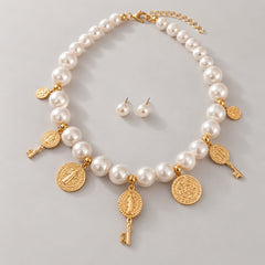Set Topo Perla Y Collar con Dijes San Benito Dorado Creer