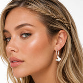 Aretes Candongas Redondas Mariposas Plateadas - Bambú Rosa Joyas y Accesorios