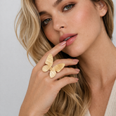 Anillo Dorado Mariposa Monarca - Bambú Rosa Joyas y Accesorios