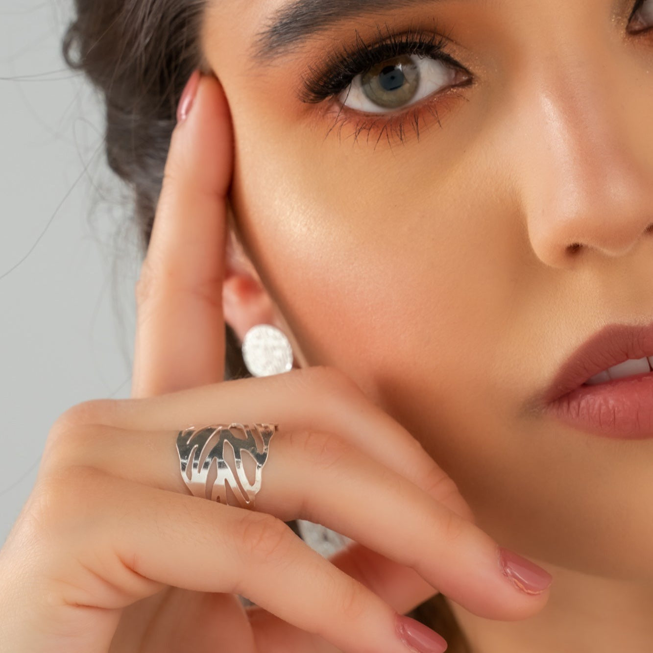 Anillo Plateado Cebra - Bambú Rosa Joyas y Accesorios