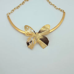Collar Mariposa Botanica Dorado - Bambú Rosa Joyas y Accesorios