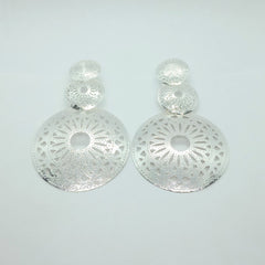 Aretes Bolas Semillas Triple Plateado - Bambú Rosa Joyas y Accesorios