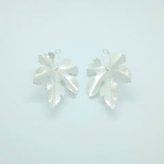 Aretes Gancho Hojas Otoño Plateado - Bambú Rosa Joyas y Accesorios