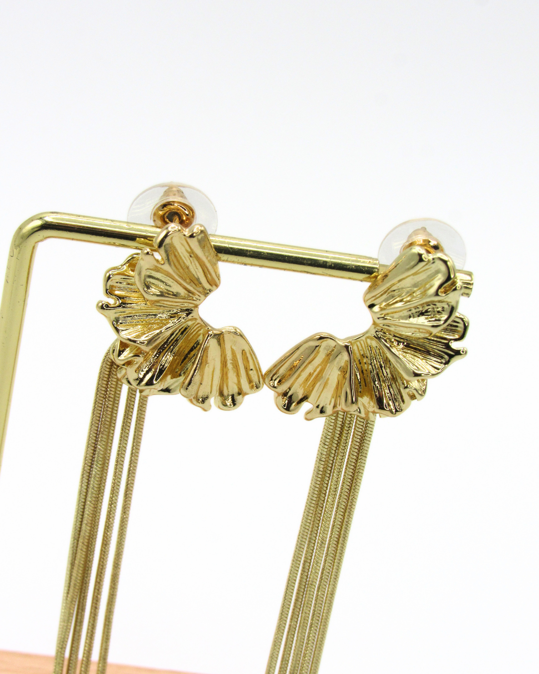 Aretes Largo Abanicos Dorados