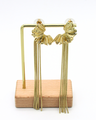 Aretes Largo Abanicos Dorados