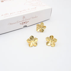 Set Anillo Y Aretes Flor Dorada