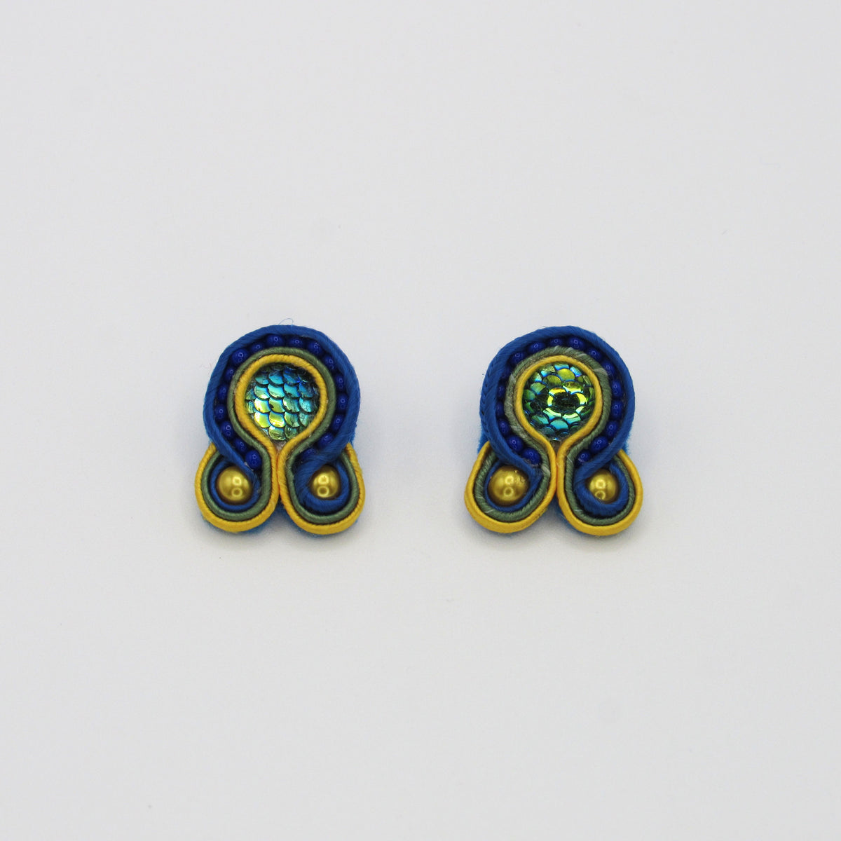 Aretes Soutache Escamas