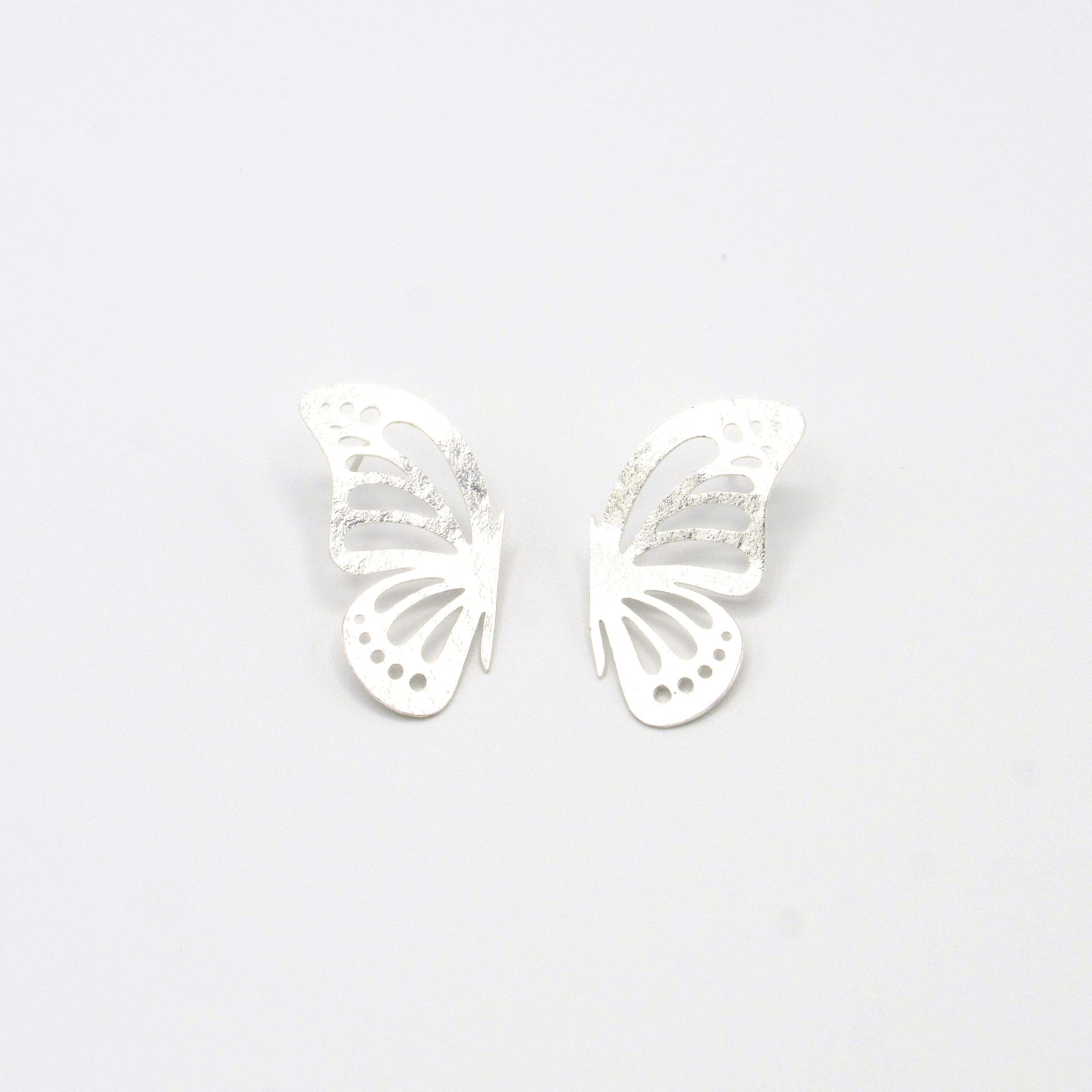 Aretes Maxi Topos Mariposa Media Plateado