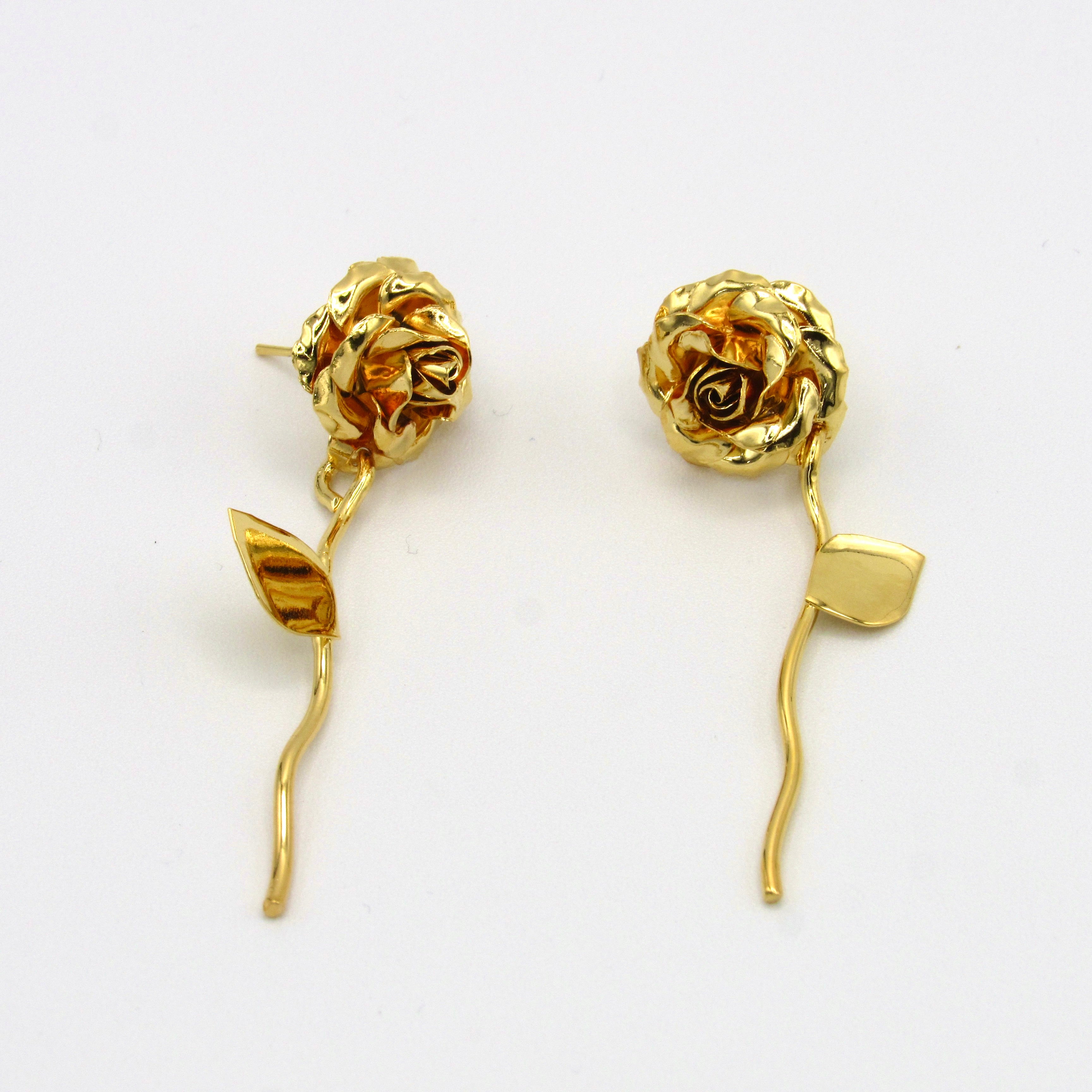 Aretes Rosas Tallo Conexión Dorado