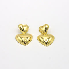 Aretes Corazones Esencial Dorados