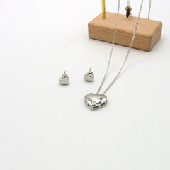 Set Collar Y Aretes Corazon Esencial Plateado