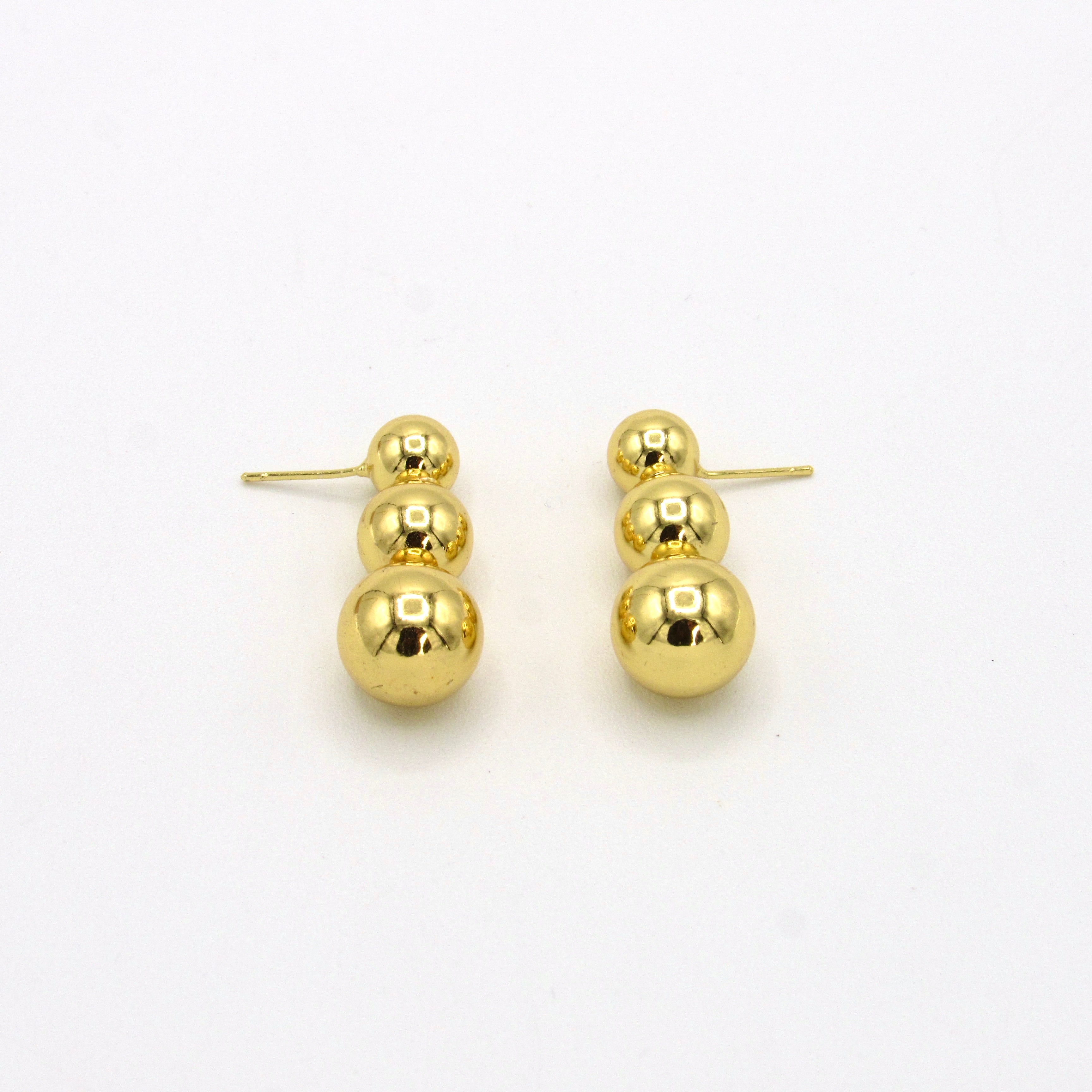 Aretes Maxi Triple Esferas Dorados