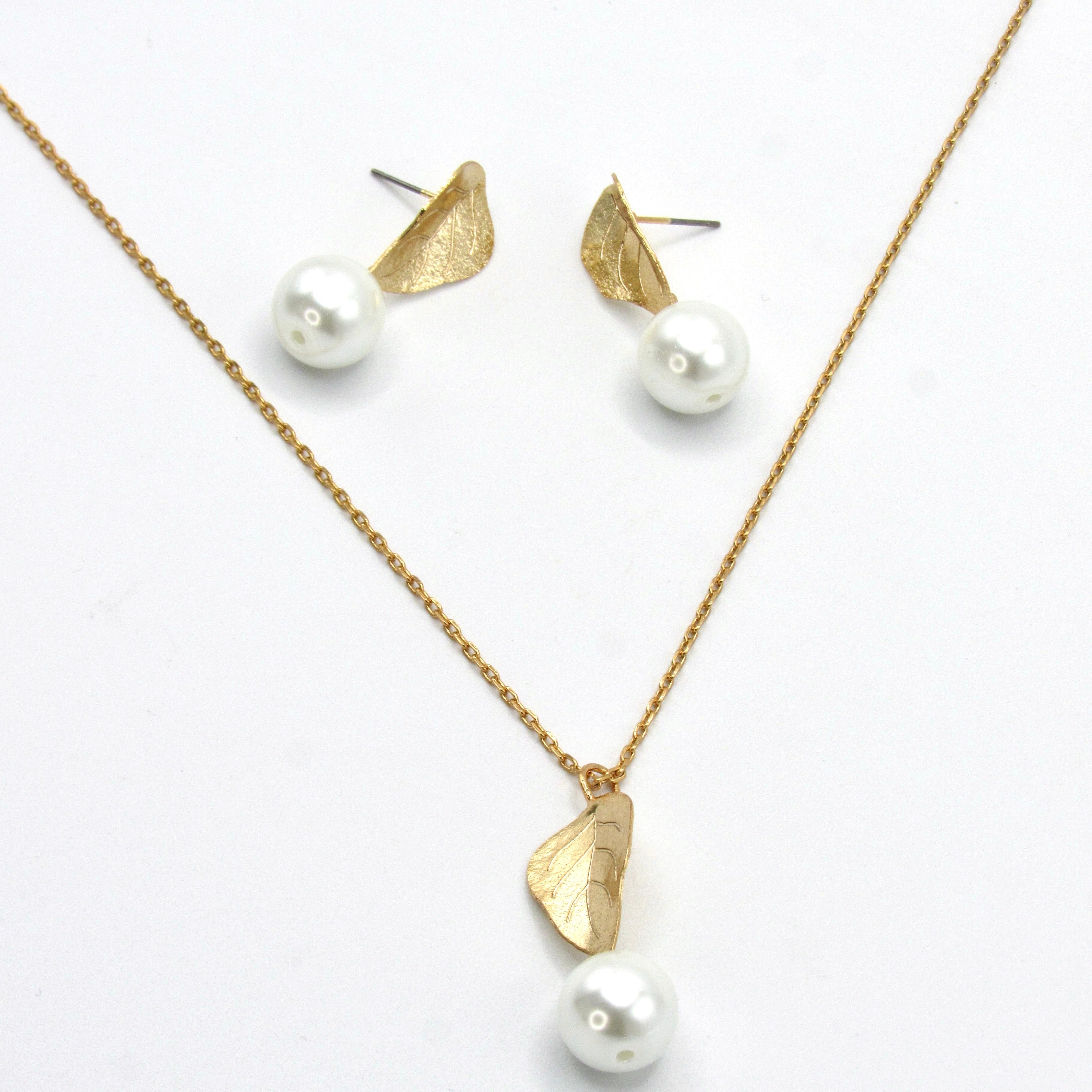 Set Collar Y Aretes Hoja Perla Dorado
