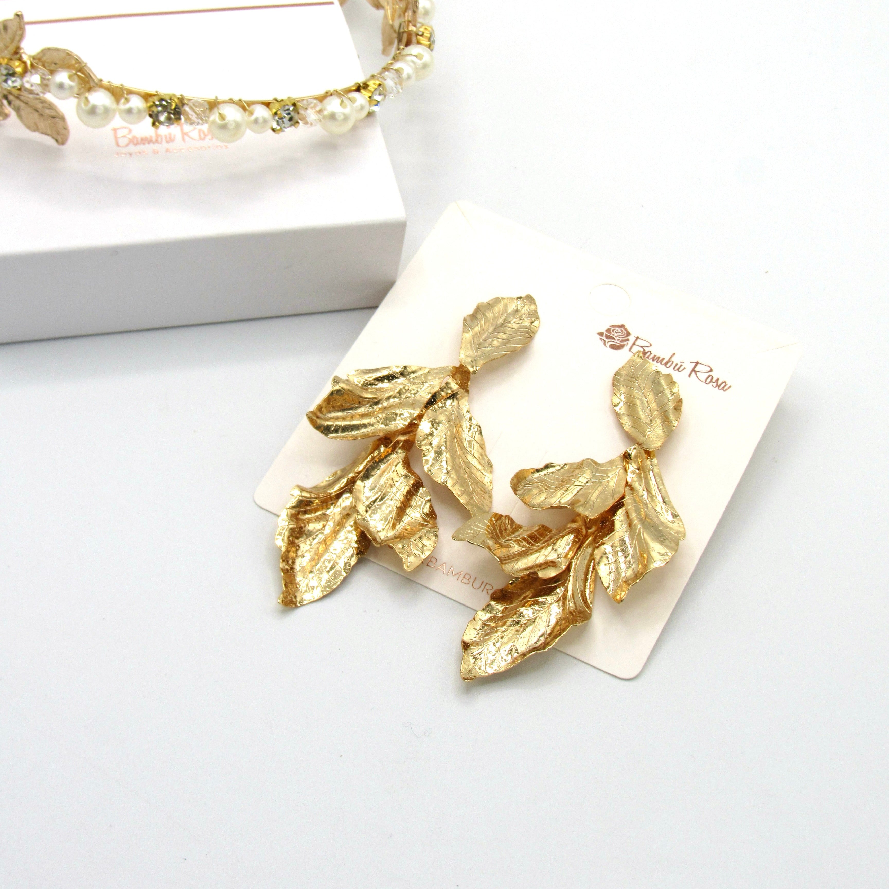 Set Aretes y Diadema Hojas Doradas